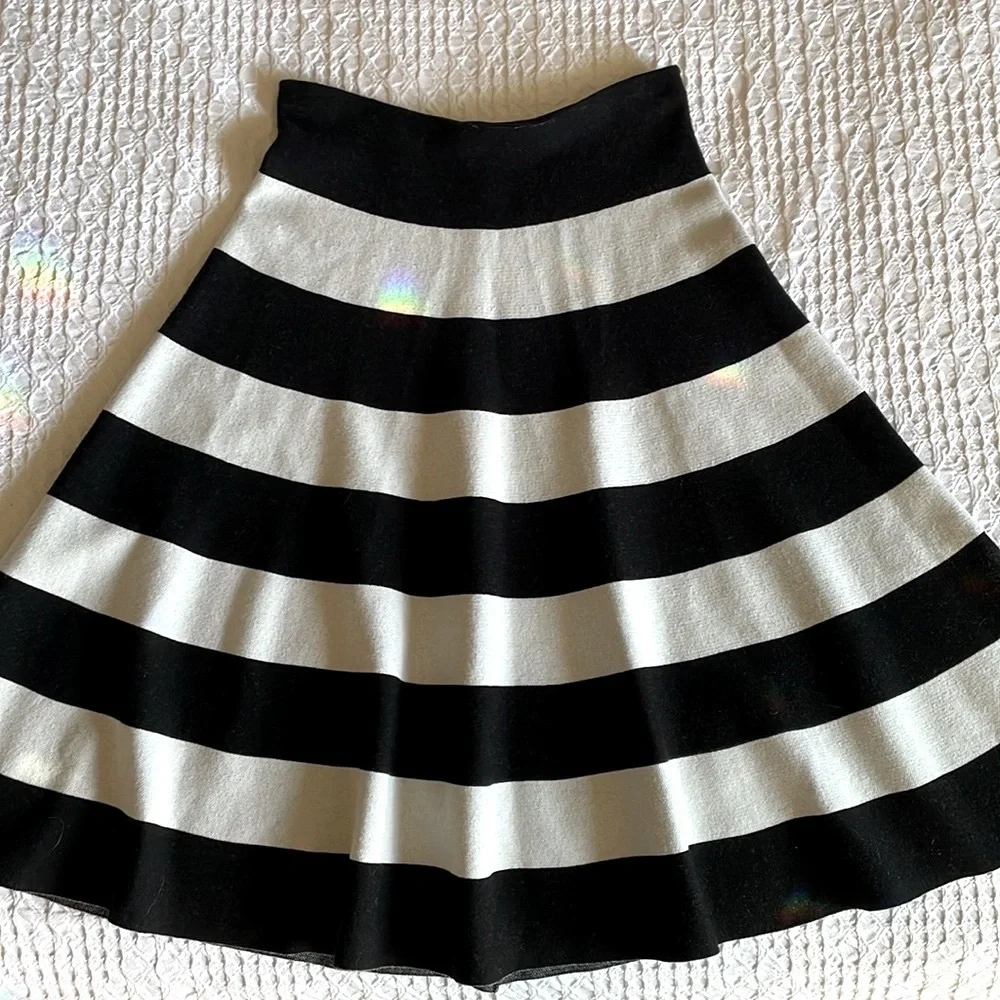 RVN Skirt Jacquard Knit Black White Stripe Women’s Sz: L